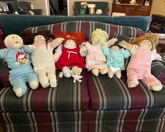 Original Cabbage Patch Kids  Most as is.  1 in the center 1979 signed