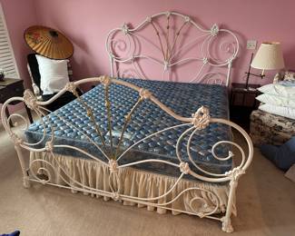 King Brass/White Cast Iron & Enamel Bed w/Sealy Posturepedic Monogram Platinum Series Mattress