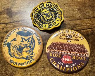 Vtg. University of Michigan Wolverines 3½”  Pinback Button, Vtg. Michigan Wolverines 1981 Rose Bowl Team Photo Football 3½” Pinback Button, Vtg. University of Michigan 1817 Embroidered Patch!
$5 (SR)

