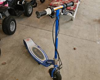 Razor Motorized Rechargeable Kids Toy Electric Scooter Blue 