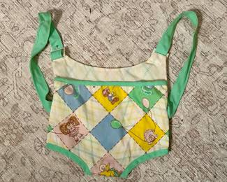 Vtg. Cabbage Patch Kids Doll 1983 Snuggle Close Baby Doll Carrier 