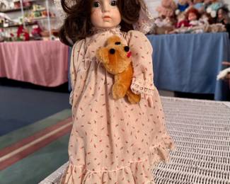 Vtg. 1980 Porcelain Doll Vicky(?) Brown Hair Blue Eyes 14” in Nightgown Outfit w/Stand!
