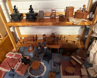 Lots Vintage Wooden Dollhouse Furniture & Accessories!! 