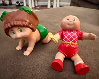 Vtg. Cabbage Patch Miniature Poseable Doll 1984 Red & Crawling Babies Wind Up Doll 1983 Tomy Toy