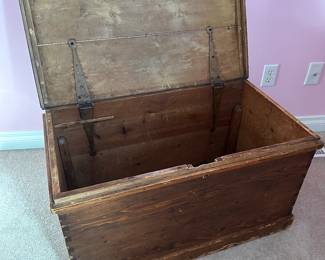Antique Wooden Trunk w/Metal Hinges & Handles!