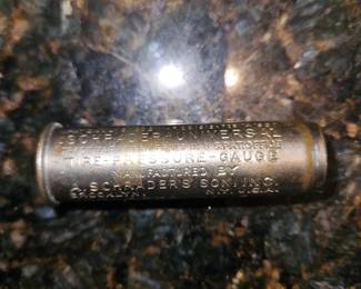 Schrader Universal Tire Pressure Gauge NY Pat.1903-1922 Distributed by Roberts Toledo!