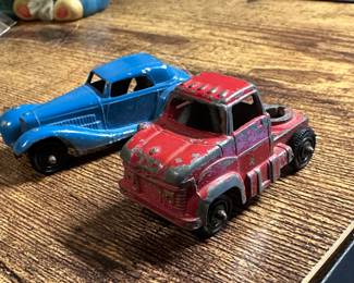 Vtg. Tootsie Toy Chicago 24 Diecast Ford Red Semi Tractor Truck & Vtg. Tootsie Toy 1939 Mercedes Benz Coupe Blue Diecast Car 