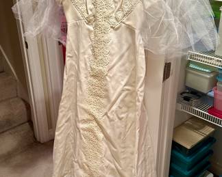 Vintage Alfred Angelo Wedding Dress & Veil!