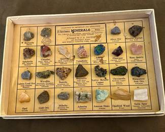 Vtg. Collection of Important and Attractive Minerals 25 Specimens Arranged by J.A. Bauer 
