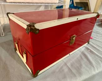 Vtg. 1950s Red Metal Atomic Starburst Doll Trunk Wardrobe Storage Vanity 16” Tall