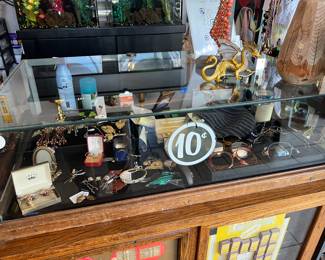 MISC. JEWELRY IN CASE... MOSTLY COSTUME, SOME FINE.