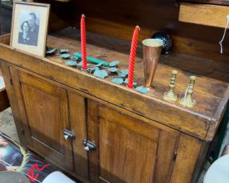EARLY AMERICAN KITCHEN PIECE, PIE CABINET?