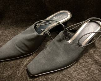 Women's Shoes Sizes 6.5-7