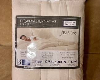 Seasons Down Alternative Blanket