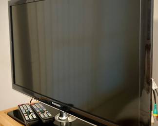 Samsung 32" Television