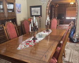 Dining Room Table w/Six Chairs