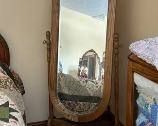 Standing Tilt Mirror