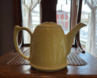 Mid Century Hall Teapot 