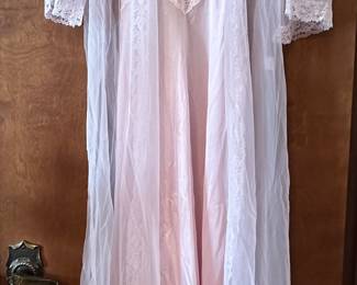 Vintage Pandora Pink Nightgown Size Medium 