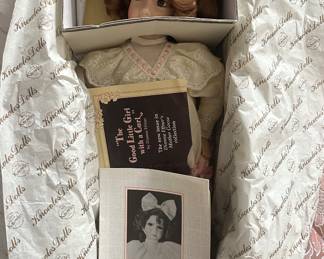 New in Box Mother Goose “Girl with the Curl” 