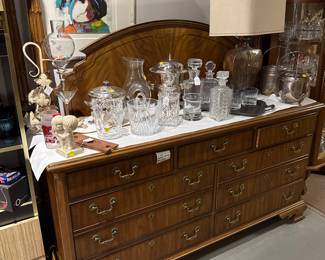 Drexel Heritage Walnut Dresser & Queen Four Poster Bed with lots of Crystal Decanters, Ice Buckets & Bar Ware