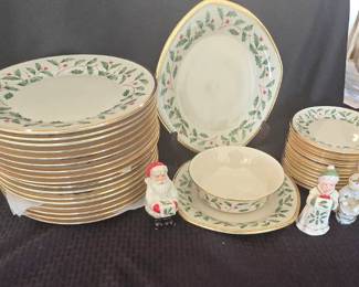 GA178Lenox Dinner Dishes