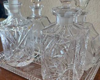 GA136Crystal Decanter Set