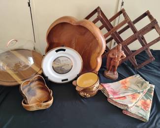 GA148iVintage Hawaiian Home Goods