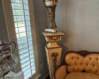 Gorgeous Italian pedestal with Louis XVI marble & brass urns atop.