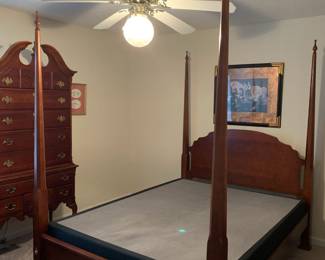 #5	Wood 4 poster Queen Headboard/Footboard w/rails	 $275.00 			

