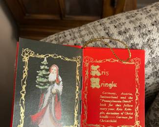 #247	Duncan Royale Made in USA Kris Kringle 13 inch 1962/10000	 $42.00 			
