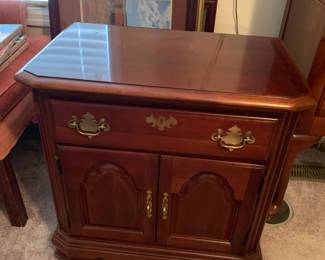 #6	American Craftsman by Stanley Bedside Table w/1 drawer & 2 Door - 26x15x26	 $125.00 			
