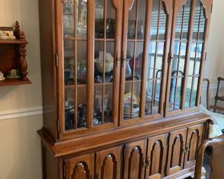 #1	Thomasville China cabinet 6 wood doors, 6 glass doors 3 drawers 65x18x29-78	 $175.00 			
