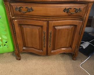 #36	Stanley French Provincial End table w/1 drawer & 2 doors (missing knobs on door - 26x16x24	 $40.00 			
#37	Stanley French Provincial End table w/1 drawer & 2 doors (as is finish on top)- 26x16x24	 $40.00 			
