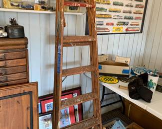 #194	Sears wood 6 ft ladder	 $35.00 			
