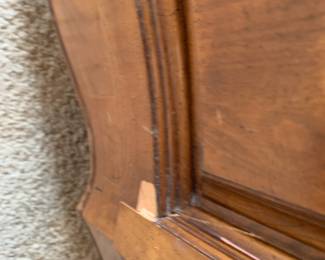 #39	Stanley 9 drawer dresser w/Mirror - 79x20x33  Mirror 50x47 (has chip)	 $150.00 			
