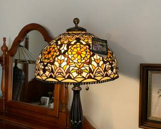 #84	Reproduction Dell Tiffany Ltd. Edition Lamp w/double pull w/Flower Design - 28" Tall	 $125.00 			
