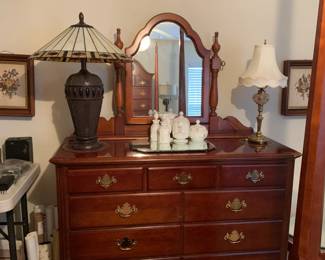 #86	Stanley 7 Drawer Dresser w/Mirror - 49x20x40  Mirror - 46x29 (as is top finish)	 $175.00 			
