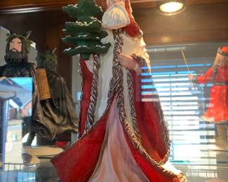 #247	Duncan Royale Made in USA Kris Kringle 13 inch 1962/10000	 $42.00 			
