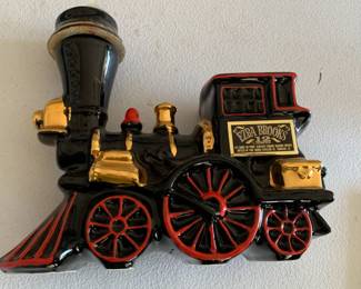 #184	Ezra Brooks Train Decatur, Genuine Heritage China	 $25.00 			
