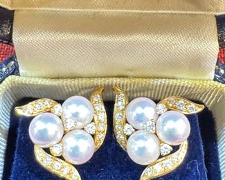 MikiMoto in 18k
