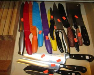 Huge kitchen FULL!
