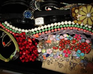 Loads of jewelry including sterling, turquoise, rhinestones and bagged lots