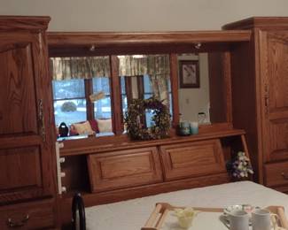 Oak Headboard, Excellent Condition $150 with bed set
