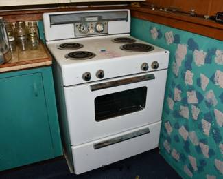 418Second Kitchen LL