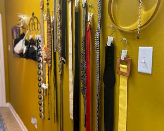 So many accessories 