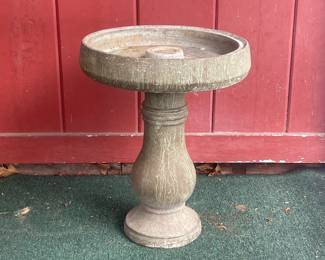 Concrete birdbath