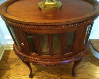 Vintage Kidney Shaped Mahogany Dry Bar with Removable Tray