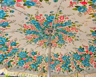 Fabulous Vintage Sunmaster Fringed Patio Umbrella. (Spectacular Condition)