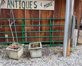 12' green gate with post